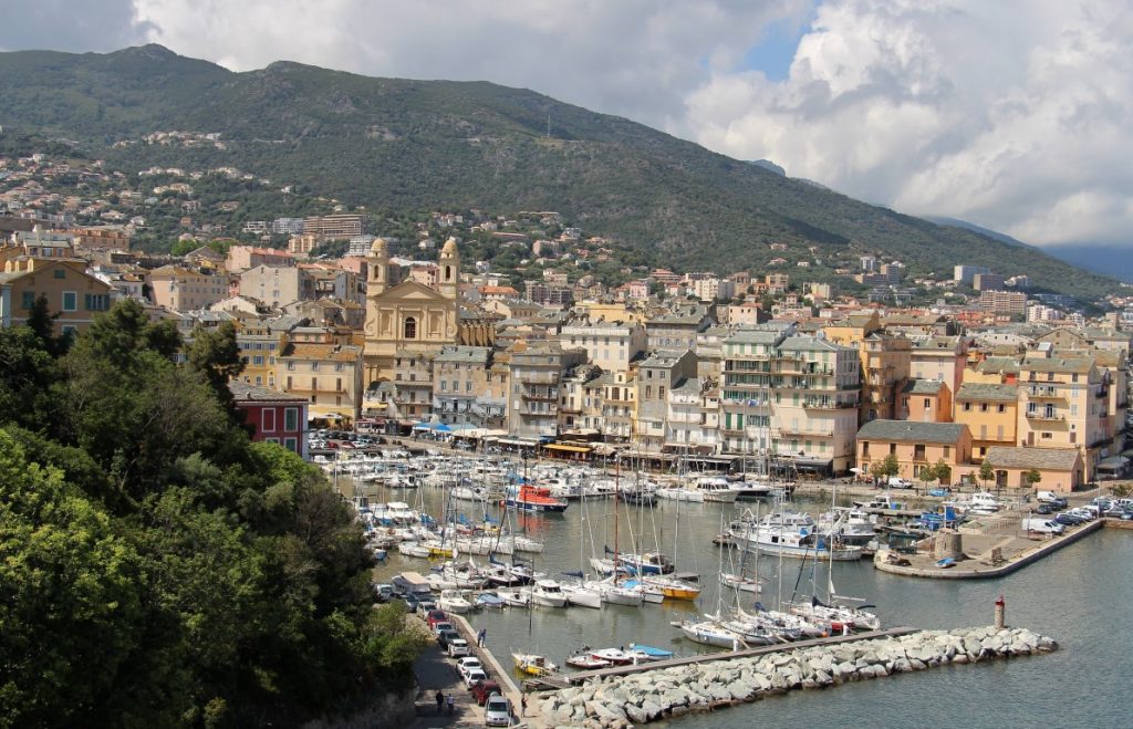 Lire la suite à propos de l’article Voyage d’étude et d’agrément en Corse