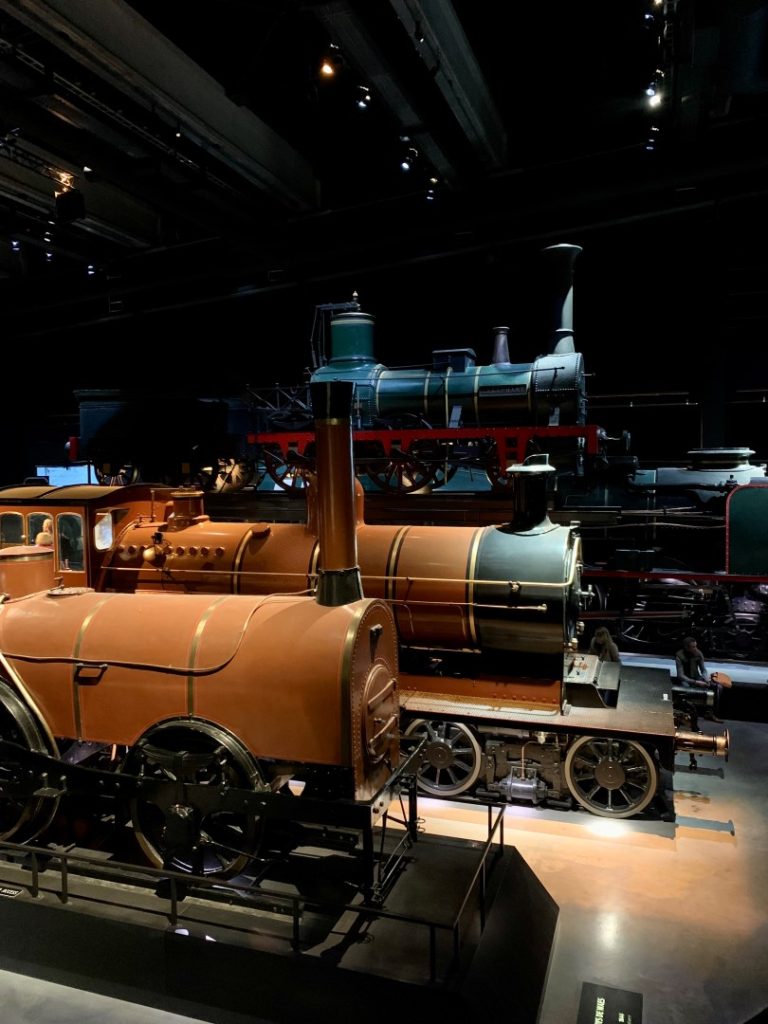 Lire la suite à propos de l’article Superbe exposition autour de l’Orient-Express au Musée du Train à Schaerbeek. Vendredi 11 mars 2022